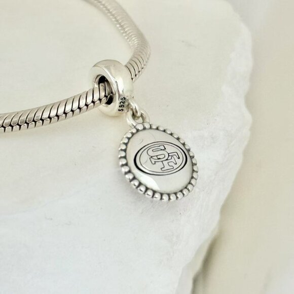 Pandora San Francisco 49ers Dangle S925 Silver Charm - Picture 2 of 4